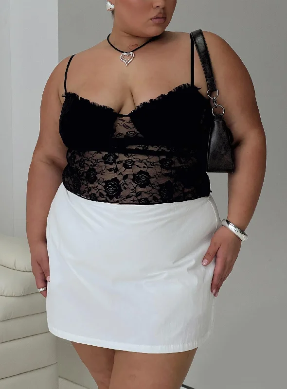 Kerr Lace Top Black Curve